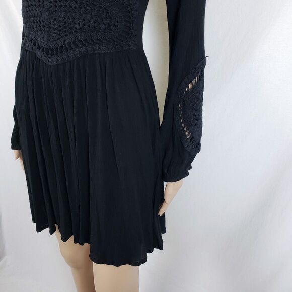 Volcom Babydoll Dress Womens M Black Gauze Y2K Beach Crochet Flowy Deep V - Picture 8 of 12